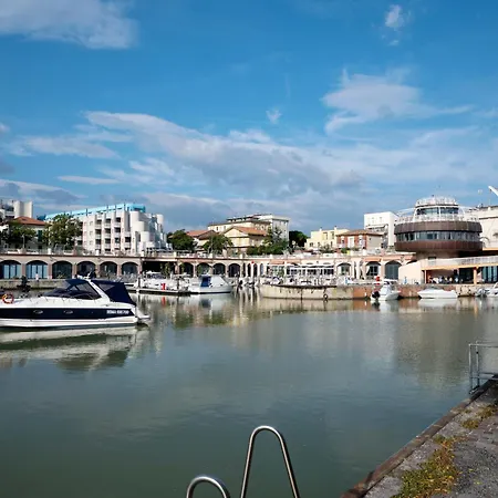 Διαμέρισμα Frog 30